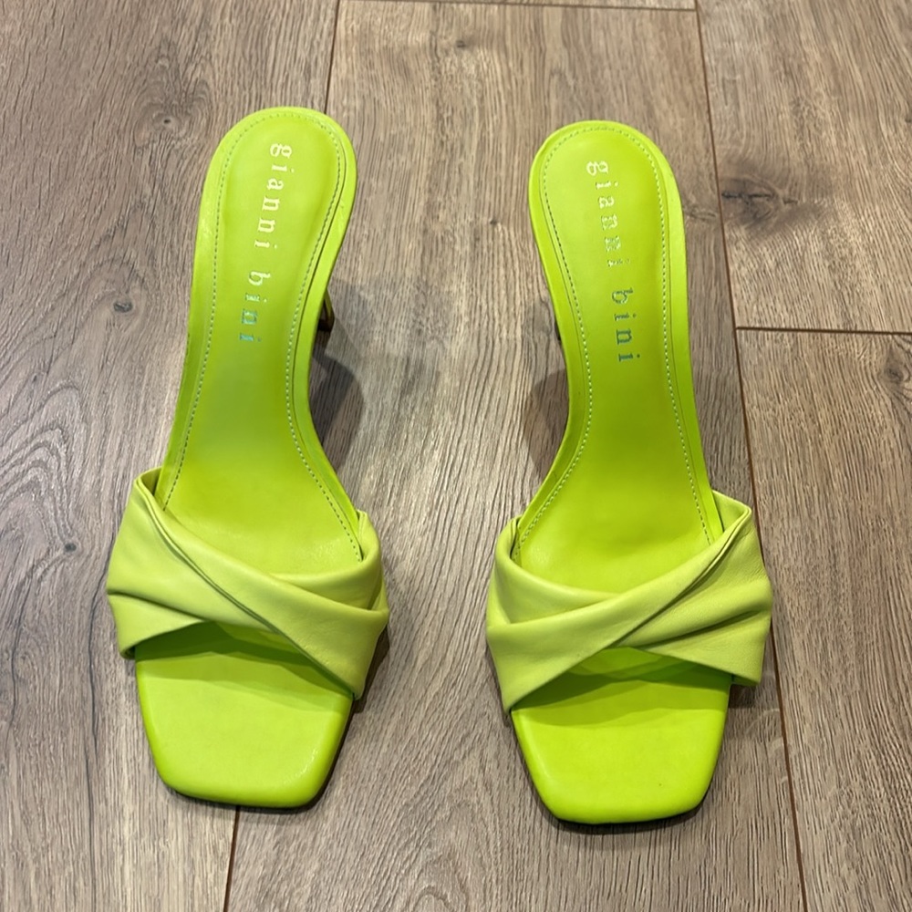 Gianni Bini Emberie heels - Picture 2 of 6